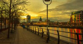 por do sol em Dublin - bolsas do governo da Irlanda